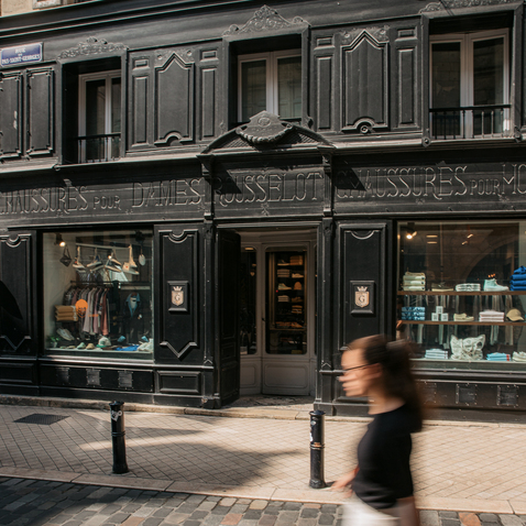 Entrée du magasin partenaires Ateliers de Nîmes