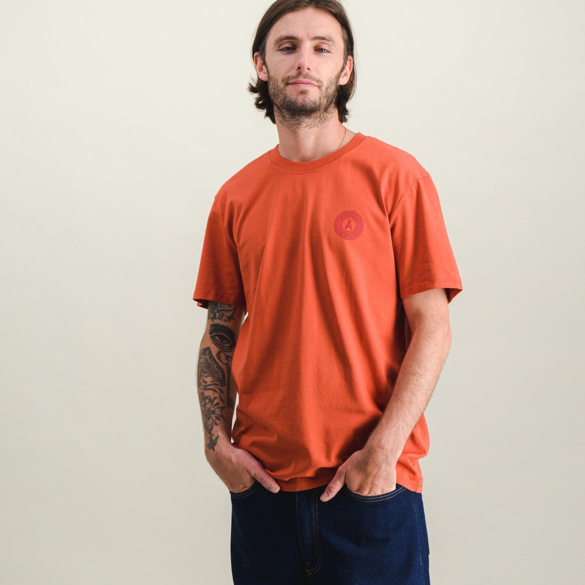 T-shirt "Augusta Per Angusta" logo fushia - Ateliers de Nîmes